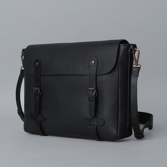 Oslo Leather Messenger Bag